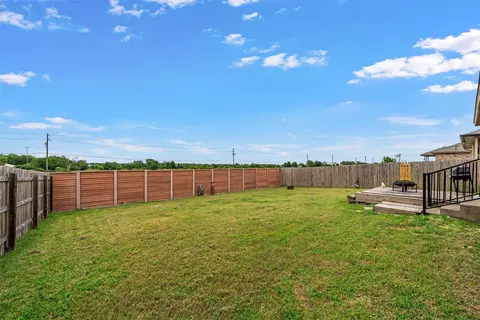 Exterior - 3200 Skinner Dr, Lorena, TX 76655 photo 5 of 7