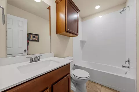 Bath - 3200 Skinner Dr, Lorena, TX 76655 photo 1 of 2