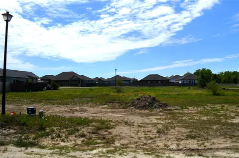 313 Paschall Blvd, Mabank, TX 75147