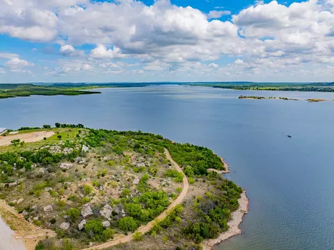 909 Clearwater Pt, Possum Kingdom Lake, TX 76449