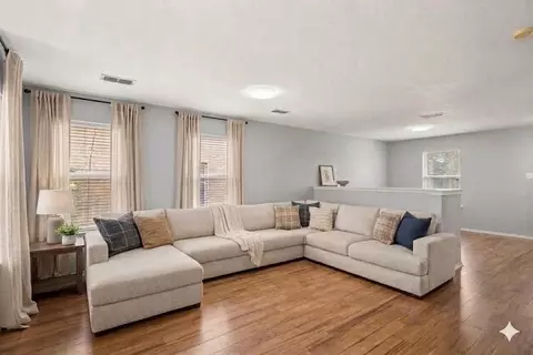 Living - 601 Amy Way, Euless, TX 76039 photo 1 of 7