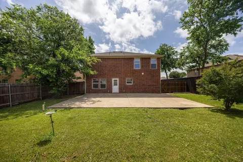 Exterior - 601 Amy Way, Euless, TX 76039 photo 5 of 6
