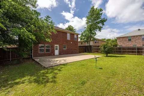 Exterior - 601 Amy Way, Euless, TX 76039 photo 4 of 6