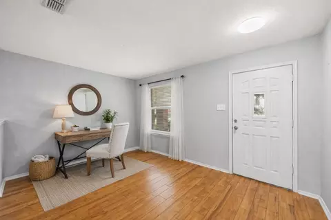 Entry Way - 601 Amy Way, Euless, TX 76039 photo 1 of 2