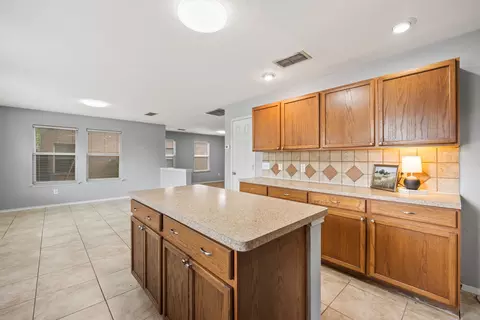 Kitchen - 601 Amy Way, Euless, TX 76039 photo 3 of 4