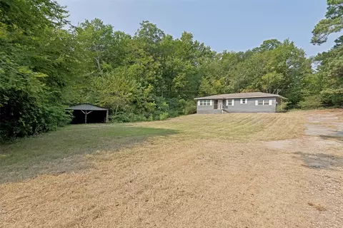 422 Stone St, Mineola, TX 75773