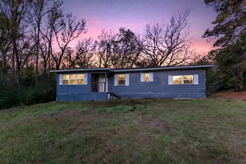 422 Stone St, Mineola, TX 75773