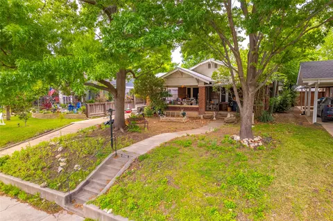 2112 Ashland Ave, Fort Worth, TX 76107