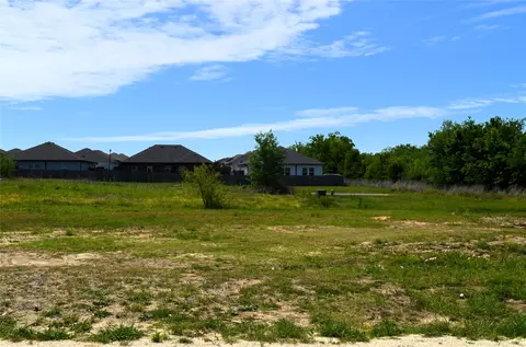315 Paschall Blvd, Mabank, TX 75147