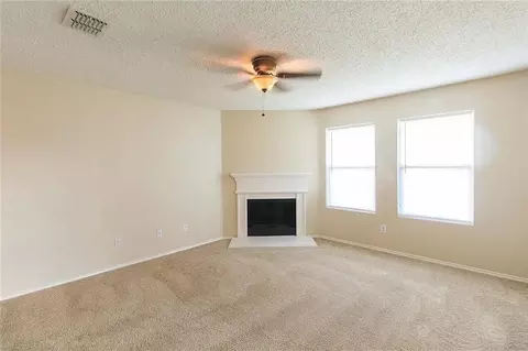Living - 118 Scarlet Vw, Anna, TX 75409 photo 1 of 3
