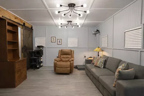 Living - 400 Comanche, Quitman, TX 75783 photo 3 of 4