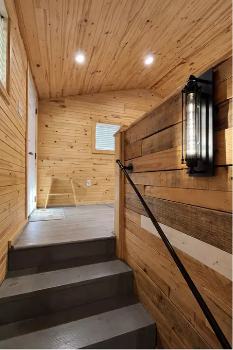 Entry Way - 400 Comanche, Quitman, TX 75783 photo 1 of 2