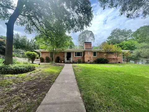 7334 Daingerfield Dr, Dallas, TX 75227