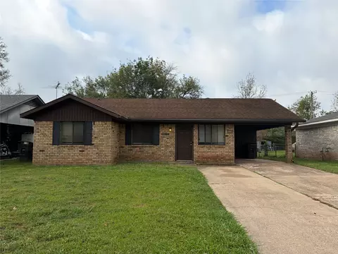2044 Orbit Dr, Bossier City, LA 71112
