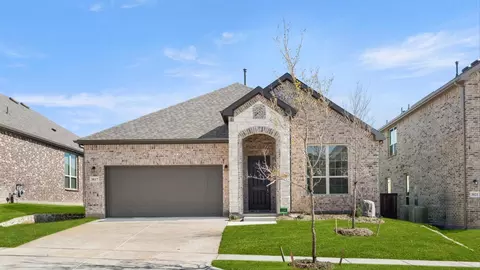 2377 Rams Horn Dr, Waxahachie, TX 75167