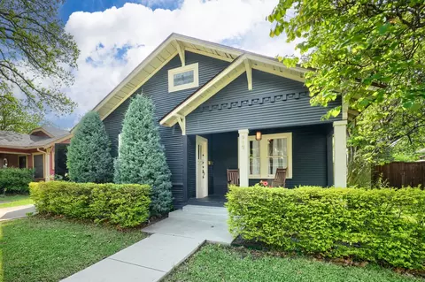919 N Clinton Ave, Dallas, TX 75208