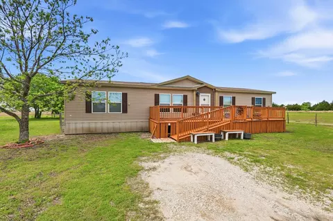 469 Emily Ln, Van Alstyne, TX 75495