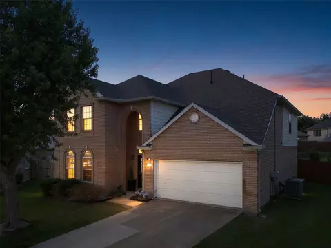 3148 Paradise Valley Dr, Plano, TX 75025