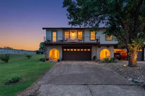 4507 Overlook Ct, Granbury, TX 76049