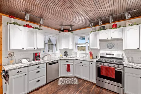 Kitchen - 6500 Fm 586 # A, Bangs, TX 76823 photo 2 of 4