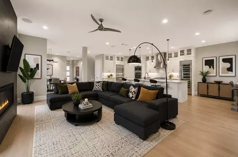 6811 Del Norte Ln, Dallas, TX 75225
