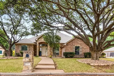 110 Lariat Trl, Mcgregor, TX 76657