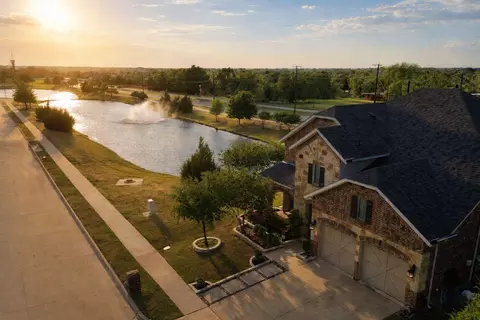 324 Daylily Dr, Wylie, TX 75098
