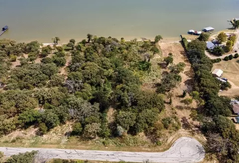 8967 Southern Shore Ct, Kemp, TX 75143