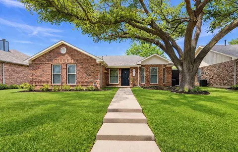 6605 Bluebonnet Dr, Rowlett, TX 75089