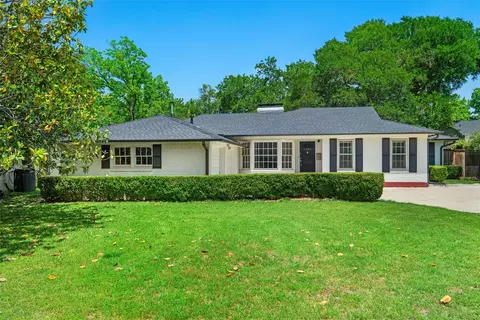 3744 Somerset Ln, Fort Worth, TX 76109