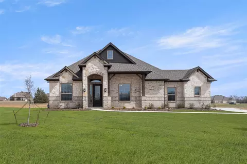 6013 Valley View Dr, Joshua, TX 76058