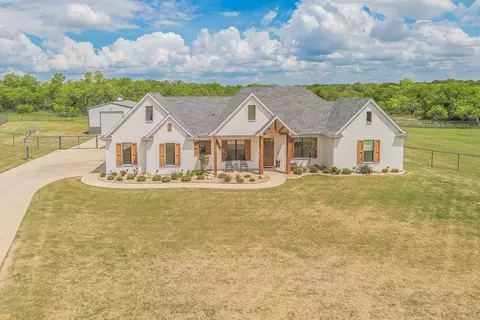 105 Hondo Cir, Millsap, TX 76066