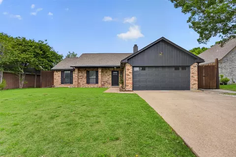 8206 Spinnaker Cv, Rowlett, TX 75089