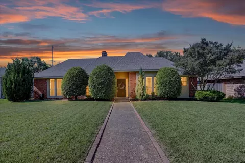 3003 Laurel Ln, Plano, TX 75074