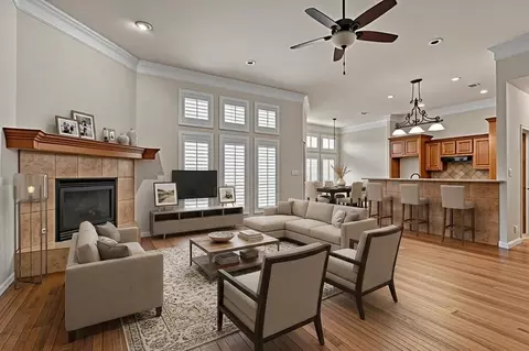 111 Red Oak Dr, Krugerville, TX 76227