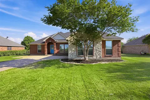 7229 Muirfield Dr, Cleburne, TX 76033