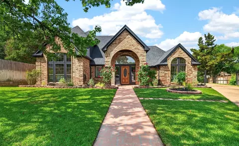 543 Indian Creek Dr, Trophy Club, TX 76262