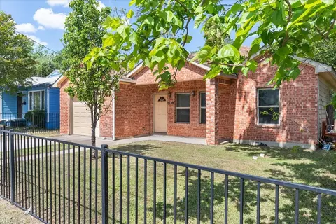 2738 Morning Ave, Dallas, TX 75210
