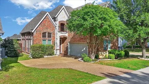 8708 Rugby Rd, Irving, TX 75063