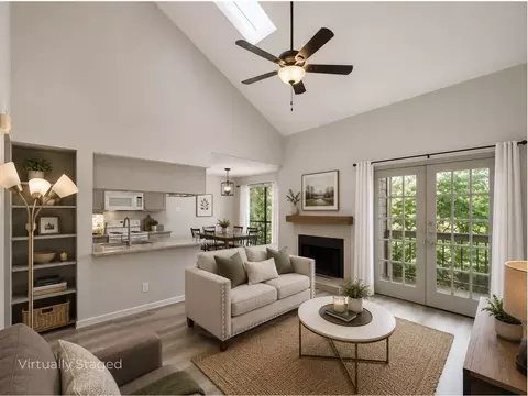 5750 Phoenix Dr #22, Dallas, TX 75231