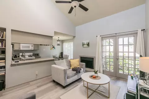 5750 Phoenix Dr #22, Dallas, TX 75231