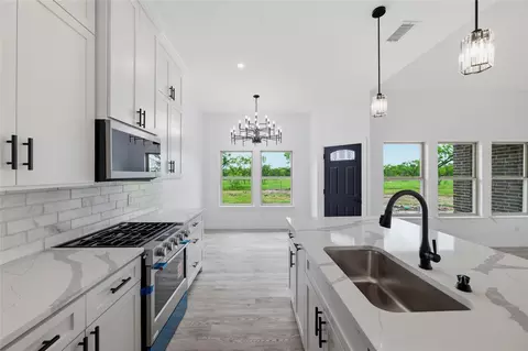 572 Palmito Ranch Rd, Corsicana, TX 75110