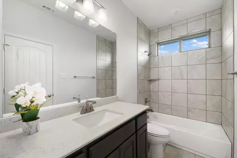 Bath - 4341 Rush Rd, Midlothian, TX 76065 photo 2 of 2