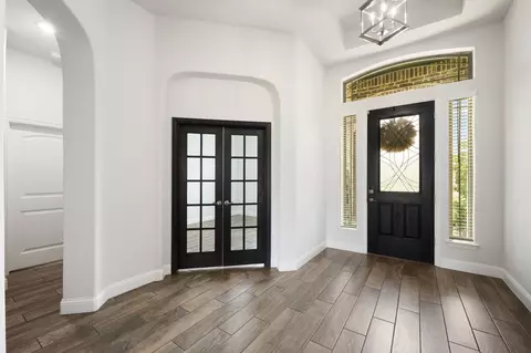 Entry Way - 4341 Rush Rd, Midlothian, TX 76065 photo 2 of 4