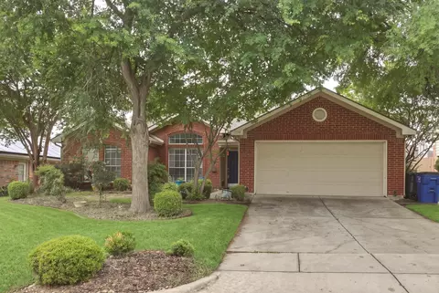 1714 Crestmeadow Ln, Mansfield, TX 76063