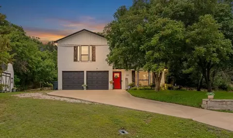 3963 Summit Ridge Dr, Corinth, TX 76210