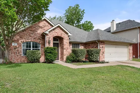 13 Willowstone Ct, Mansfield, TX 76063