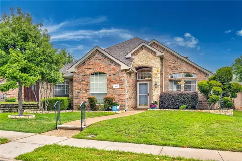 465 Ridge Meade Dr, Lewisville, TX 75067