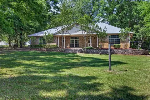 6431 Payne Springs Pl, Mabank, TX 75156