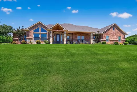 128 Whispering Winds Dr, Gunter, TX 75058